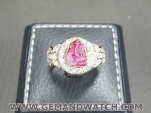 แหวนทับทิมแกะสลักรูปพระพิฆเนศประดับเพชร